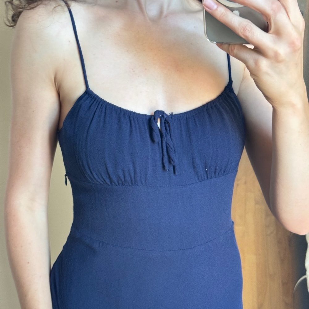 ARITZIA WILFRED Navy Blue Strapped Dress in size 4 - Picture 4 of 13